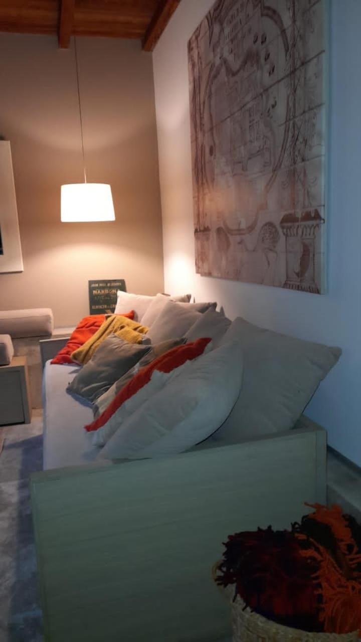 Las Glicinas Boutique Apartments コロニア・デル・サクラメント エクステリア 写真